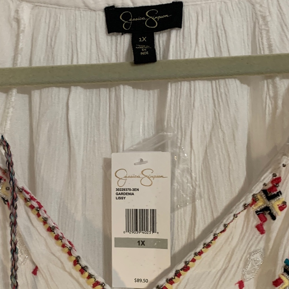 Jessica Simpson White Blouse with Colorful Embroidery - Picture 2 of 10